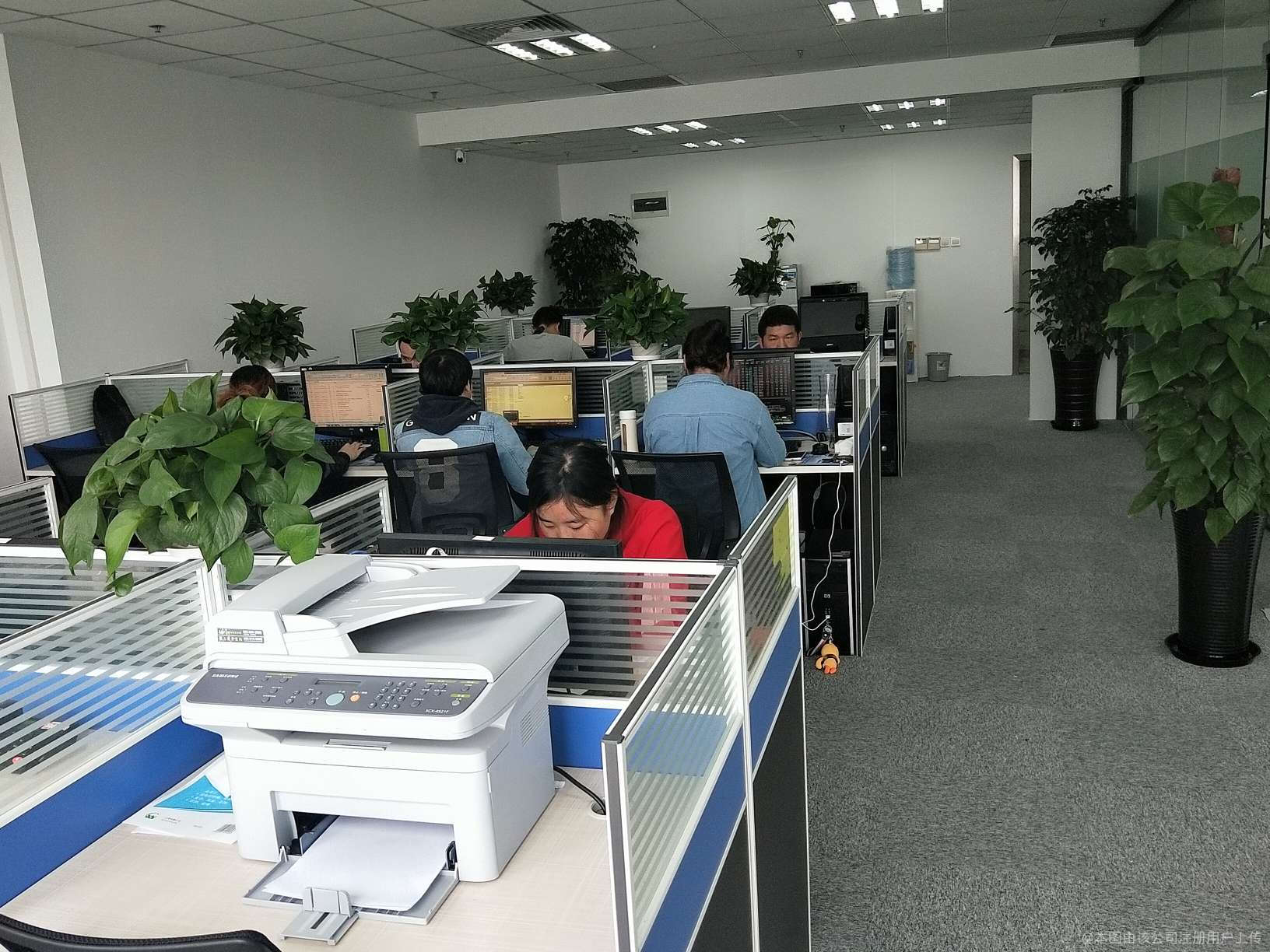 企業(yè)經(jīng)營(yíng)魔方 專業(yè)咨詢?nèi)绾巫尅吧虾ｖ螘住备蝿?dòng)企業(yè)未來(lái)